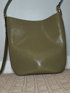 Kate Spade Halo Bucket Bag In Glazed Leather